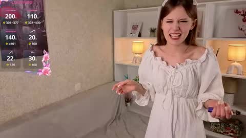 Snapshot of yelenaolaya chatting on 06/10/26, 01:06 Kate online show from 06/10/26, 01:06