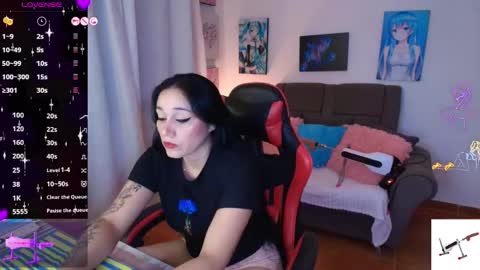 Snapshot of yeliana_sexy chatting on 06/08/26, 04:24 Valery online show from 06/08/26, 04:24