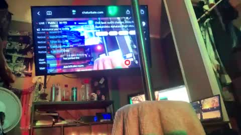 Snapshot of yelladaniella chatting on 06/21/26, 12:24 Ella Ts online show from 06/21/26, 12:24