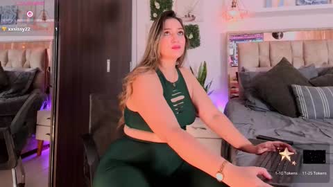 yellow_lily online show from 03/07/26, 03:42