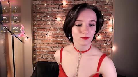 Snapshot of yellow_songbird chatting on 01/18/25, 03:27 Liya online show from 01/18/25, 03:27