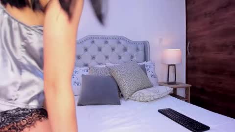 Yen online show from 11/25/25, 12:38