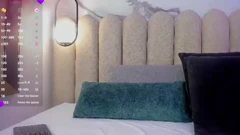 yennifer_01 online show from 07/28/26, 02:13
