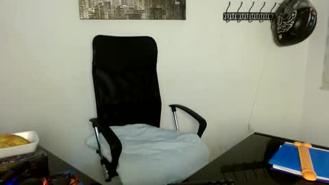 Yera  online show from 10/14/25, 12:17