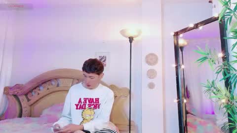 Snapshot of yeremmy_twink chatting on 05/10/26, 04:12 yeremmy_twink online show from 05/10/26, 04:12