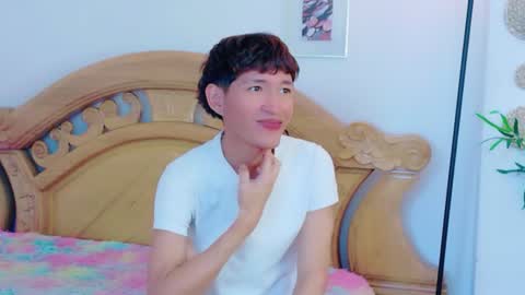 Snapshot of yeremmy_twink chatting on 07/06/26, 08:00 yeremmy_twink online show from 07/06/26, 08:00