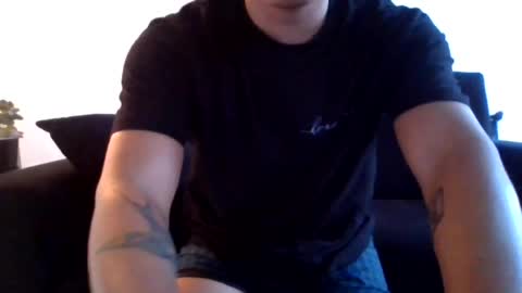 Snapshot of yerengomar1 chatting on 07/02/26, 11:00 Sam H online show from 07/02/26, 11:00