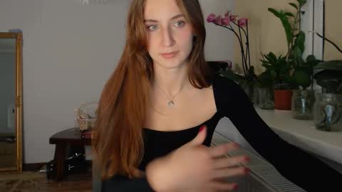 Zoe online show from 11/18/25, 09:41