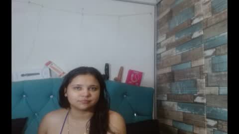 yesamin_stone18 online show from 06/18/26, 12:09