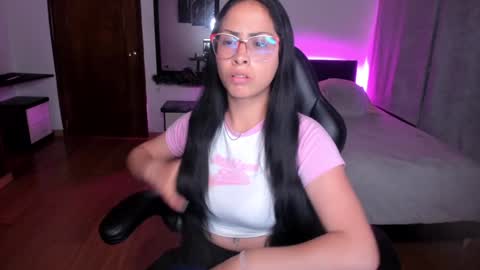 Snapshot of yesie_hot2 chatting on 12/30/24, 02:09 yesie_hot2 online show from 12/30/24, 02:09