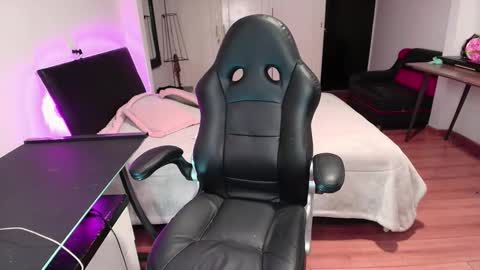 Snapshot of yesie_hot2 chatting on 09/23/25, 01:41 yesie_hot2 online show from 09/23/25, 01:41