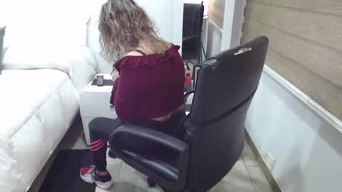 jessy online show from 02/16/25, 01:36