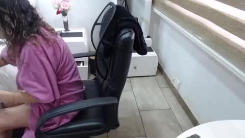 jessy online show from 11/06/25, 06:53