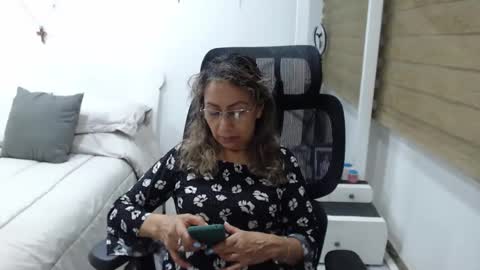 jessy online show from 04/22/26, 02:47