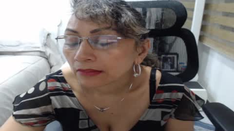 Snapshot of yessilatin chatting on 06/20/26, 11:18 jessy online show from 06/20/26, 11:18