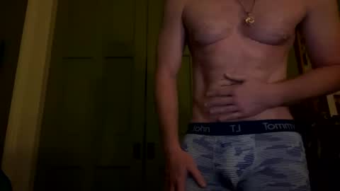 Snapshot of yessirmoreplease chatting on 02/21/25, 03:01 yessirmoreplease online show from 02/21/25, 03:01