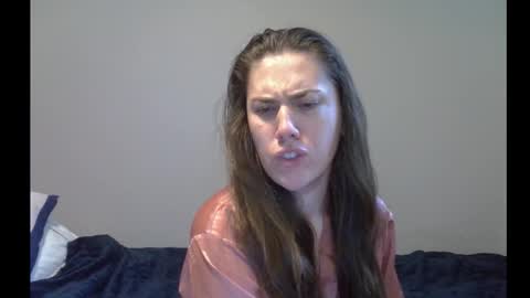 Kira online show from 10/09/25, 10:57