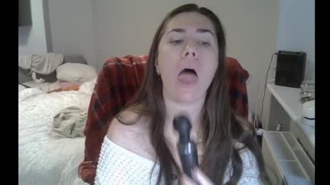 Kira online show from 11/28/25, 02:20