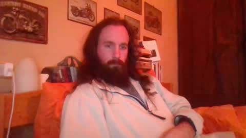 yeti_92 online show from 01/04/25, 02:35