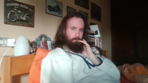 yeti_92 online show from 01/11/25, 12:29