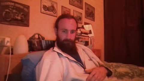 yeti_92 online show from 01/14/25, 05:56