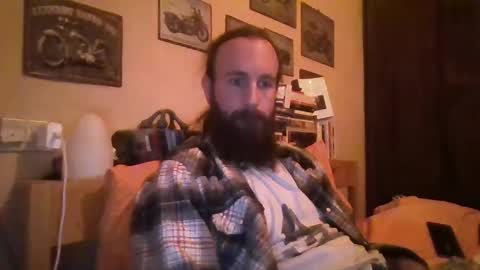 yeti_92 online show from 02/08/25, 06:01