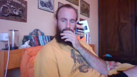 yeti_92 online show from 09/23/25, 04:10