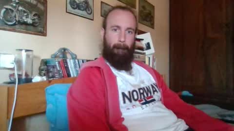 yeti_92 online show from 09/28/25, 09:58