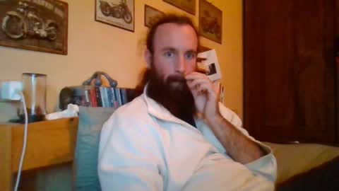 yeti_92 online show from 10/22/25, 04:18