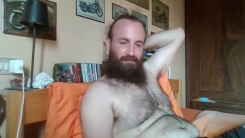 Snapshot of yeti_92 chatting on 06/25/26, 04:22 yeti_92 online show from 06/25/26, 04:22