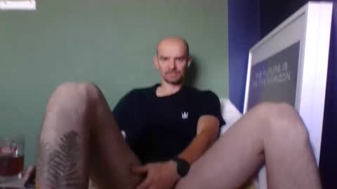 Snapshot of yewloo chatting on 09/28/25, 06:30 yewloo online show from 09/28/25, 06:30