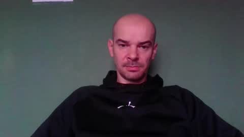 Snapshot of yewloo chatting on 11/16/25, 07:03 yewloo online show from 11/16/25, 07:03