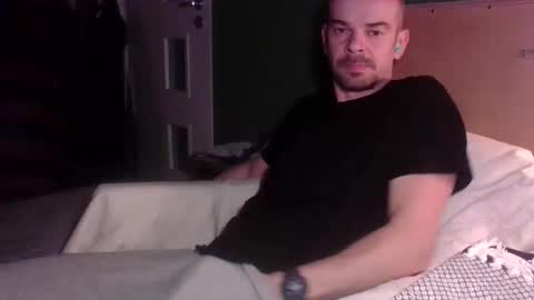 Snapshot of yewloo chatting on 11/26/25, 03:35 yewloo online show from 11/26/25, 03:35