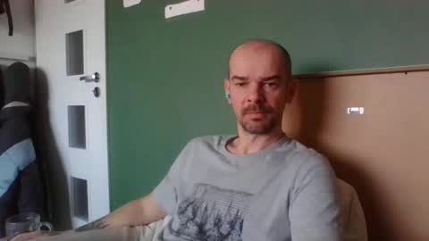 Snapshot of yewloo chatting on 01/06/26, 07:34 yewloo online show from 01/06/26, 07:34