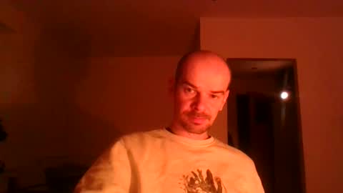 Snapshot of yewloo chatting on 01/18/26, 03:38 yewloo online show from 01/18/26, 03:38