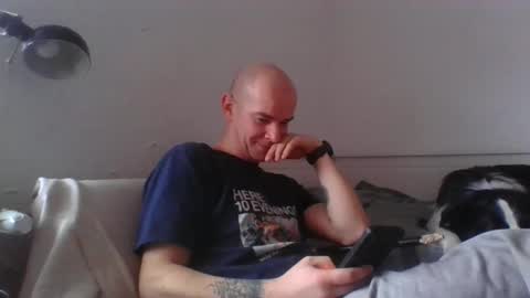 Snapshot of yewloo chatting on 02/01/26, 01:42 yewloo online show from 02/01/26, 01:42