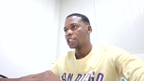 yeycom_hot07 online show from 09/19/25, 01:01