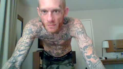 yfwb69xxx online show from 11/18/25, 11:58