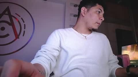  YHAN ALVAREZ25  online show from 04/30/26, 08:53