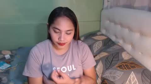 yhang_slut online show from 10/05/25, 09:51