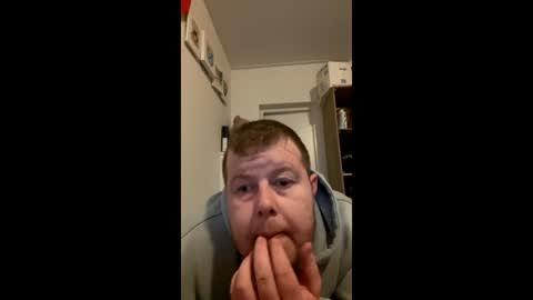 yhjjjn online show from 04/01/26, 07:22