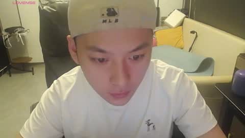 yichen009 online show from 07/23/26, 10:24