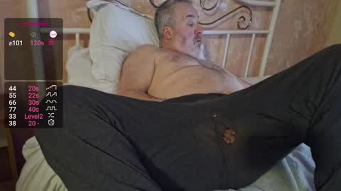 Snapshot of yifella chatting on 01/20/25, 10:15 yifella online show from 01/20/25, 10:15