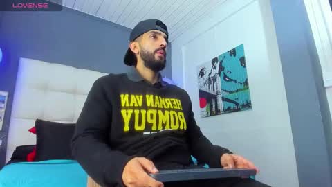 Yiyo online show from 02/04/26, 04:51