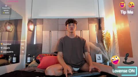 yizus_bonz online show from 12/12/24, 06:14