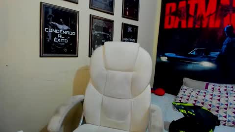 yker online show from 10/14/25, 11:05