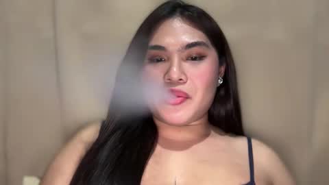 Snapshot of yllanahard chatting on 12/18/24, 10:46 yllana love online show from 12/18/24, 10:46