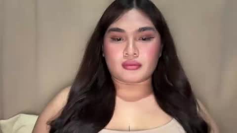 Snapshot of yllanahard chatting on 12/21/24, 05:40 yllana love online show from 12/21/24, 05:40