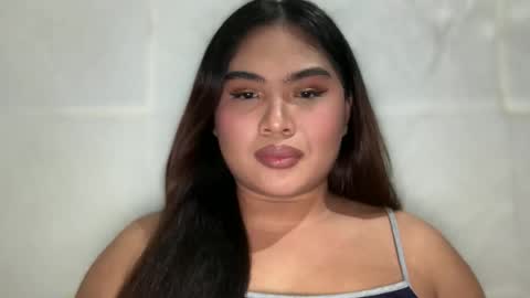 Snapshot of yllanahard chatting on 10/31/25, 12:06 yllana love online show from 10/31/25, 12:06