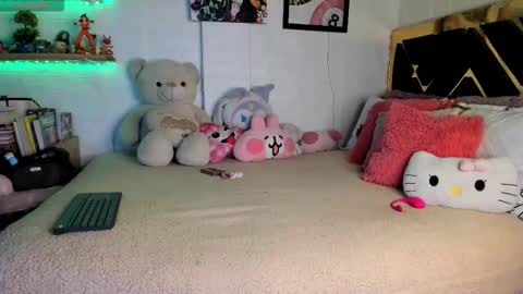 lucy online show from 10/06/25, 08:34